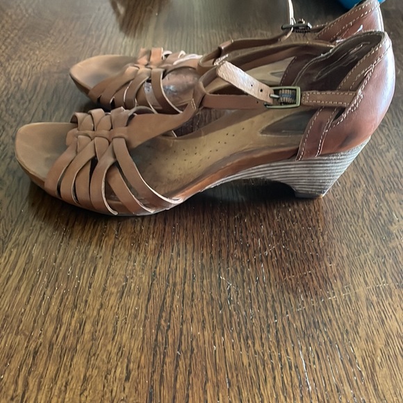 Clarks all leather wedge sandals - Picture 2 of 4